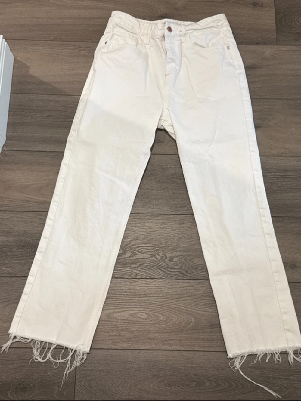 ZARA High Waisted White Cut Off Jean 8